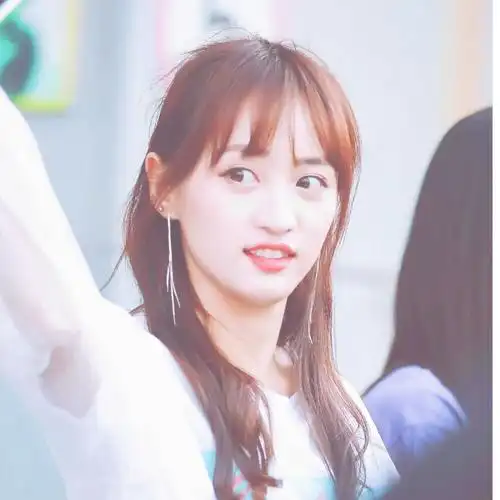 黄婷婷女爱豆头像