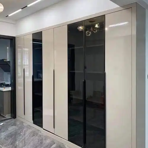 意式极简轻奢玻璃通透衣柜