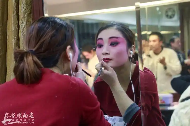 秦腔《狸猫换太子》化妆间乱拍