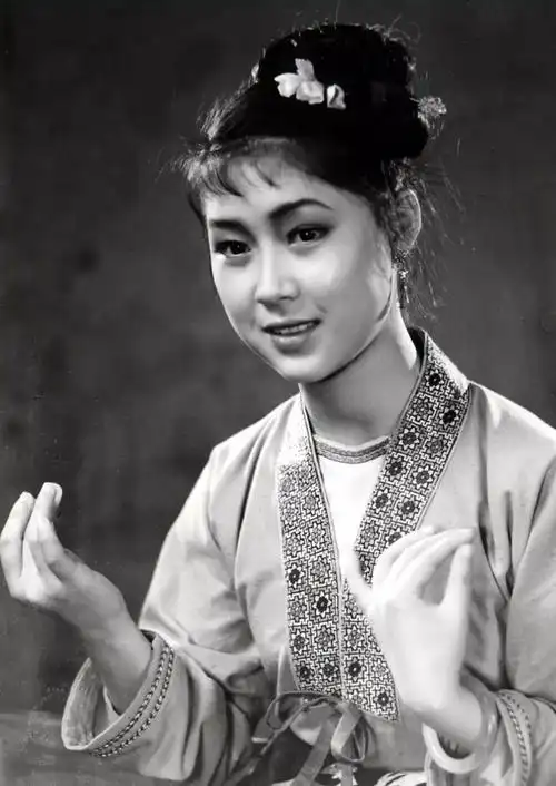 刘三姐和他的阿牛哥,风雨同舟走过金婚岁月!