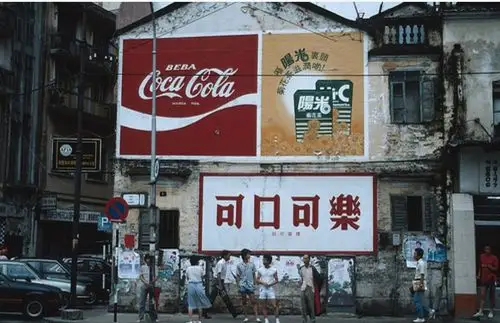 老照片,80年代香港街头的各式广告