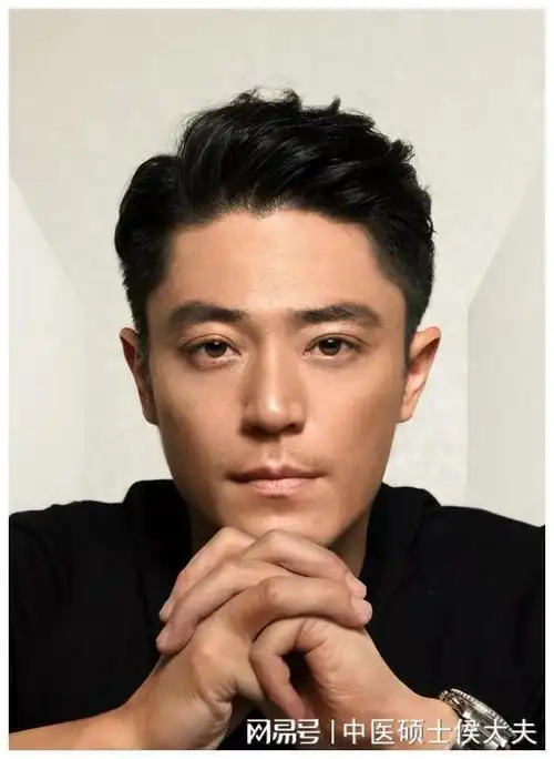 霍建华结婚7年,霍建华近照曝光,活成了"相反"的样子