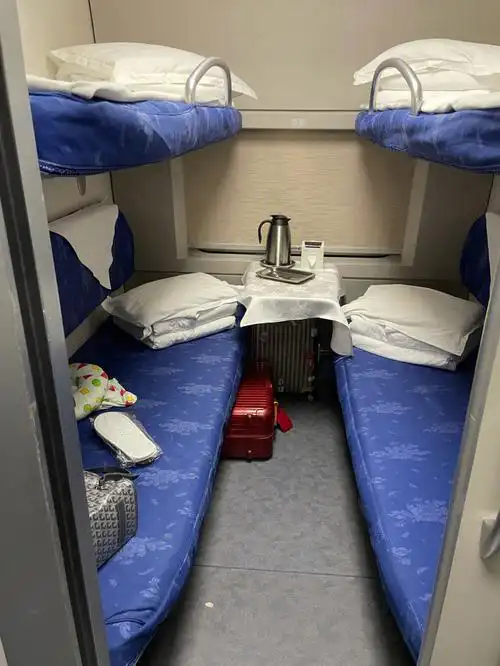 日常动卧d922广州南北京西全程105小