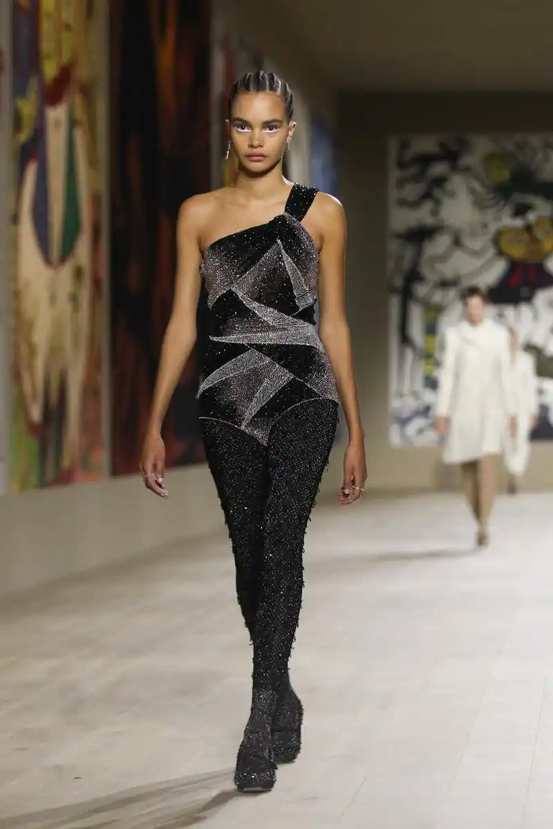 (外代二线)巴黎高定时装周——迪奥时装秀