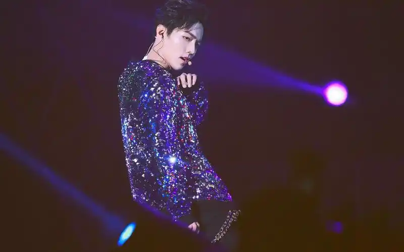 肖战-演唱会跳舞剪辑