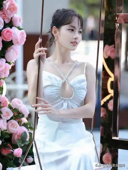 张嘉倪狐系美人妩媚众生