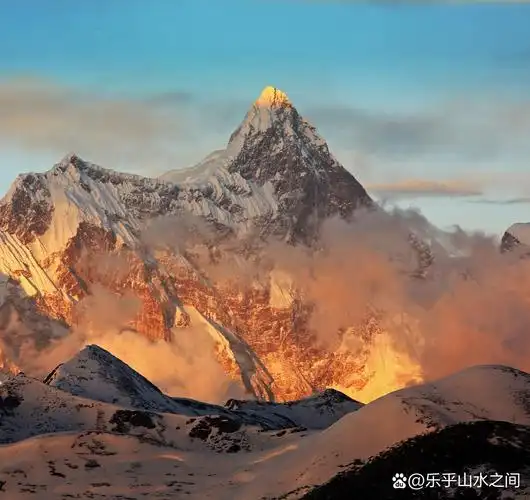 拉萨布达拉宫简介 拉萨布达拉宫,位于我国西藏自治区首府拉萨市区西北