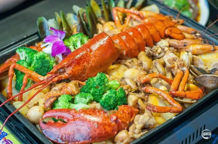 在这吃一顿豪华龙虾大餐,我只花了60元!