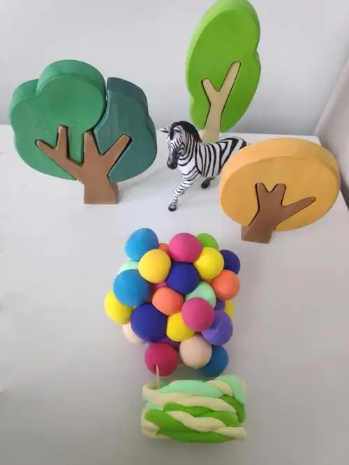 9797斑马01也喜欢的不得了和小朋友一起用粘土做的美美的热气球
