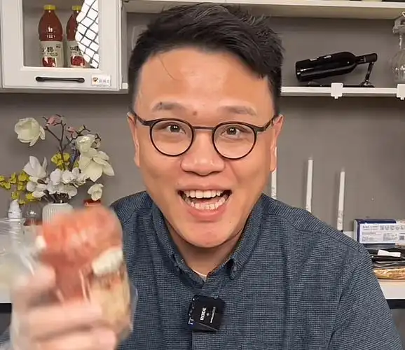 曝37岁沈阳主持人李昕鑫去世!原因太令人惋惜,书房着火导致噩耗