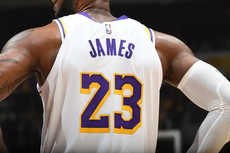 lebron james 勒布朗·詹姆斯 - 堆糖,美图壁纸兴趣社区
