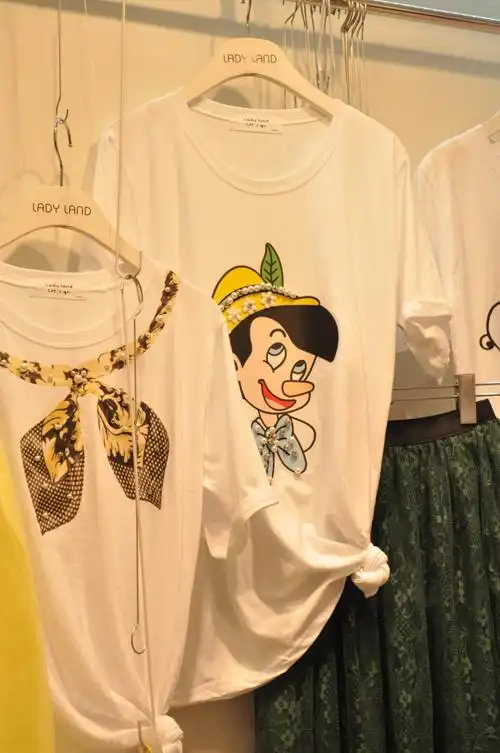 lady land 女式休闲拼色时尚圆领卡通印花t恤均码18000