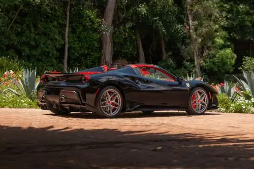 法拉利敞篷超跑ferrari 488 pista spider - 先来一个轮 - 图虫