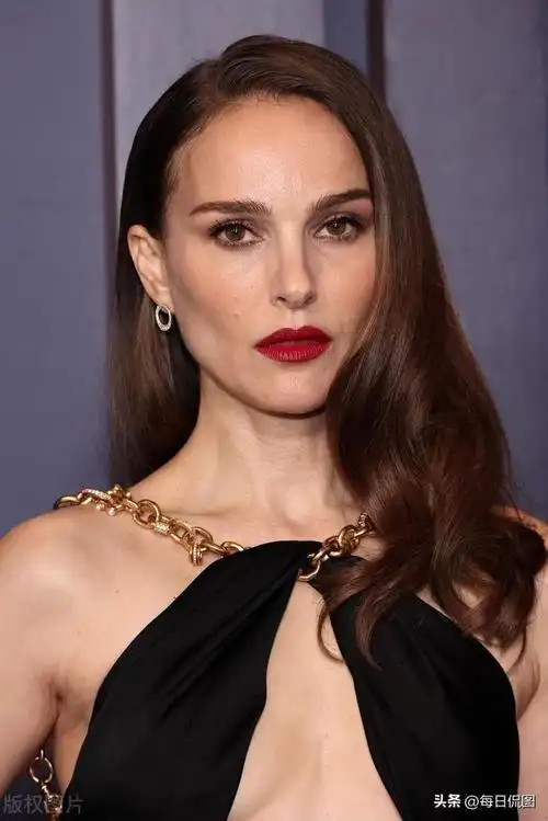 黑天鹅娜塔莉波特曼正式离婚结束11年婚姻