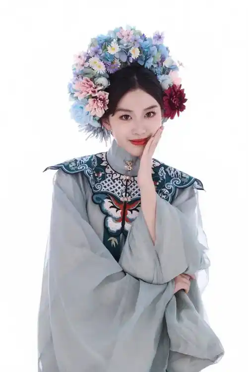 穿越千年,汉服妆造带你领略古代风华!_文化_元素_发型