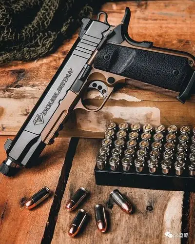 点45型男让人看不够的1911手枪火器酷送您百张美图