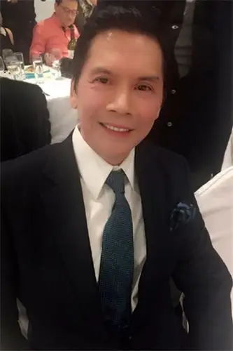 【图】网曝帅气的向华强年轻时候照片 揭秘前妻皈依佛门的真实原因