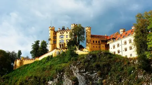 德国天鹅堡的初秋