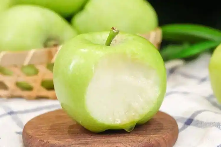 产地食材▎山西运城青苹果真正树上的小清新鲜嫩欲滴清脆爽口