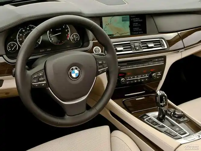 矿石白宝马7系内饰图片_宝马7系 2011款 750li xdrive_394934_太平洋