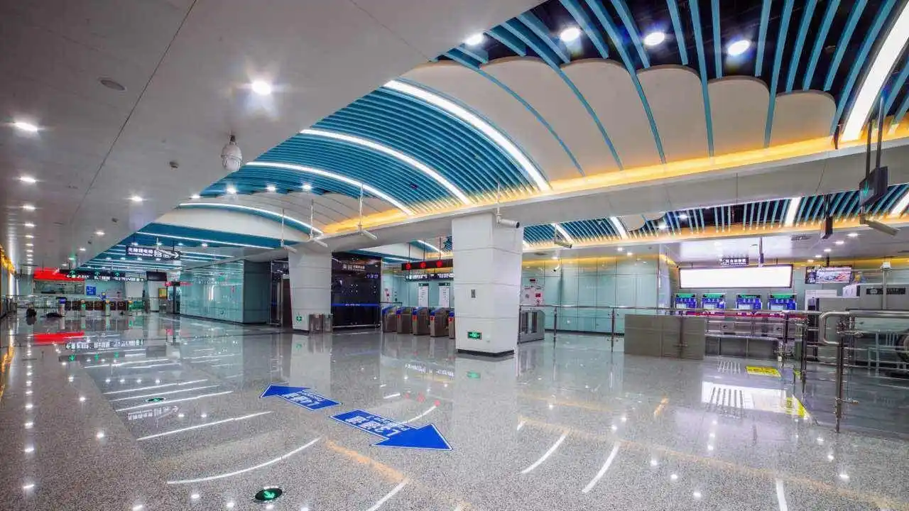 成都地铁首条机场专线10号线亮相 从太平园到机场仅10多分钟