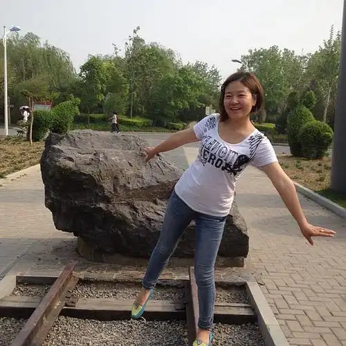 33岁离异女征婚照片(id:77343193)_河南开封征婚交友_珍爱网