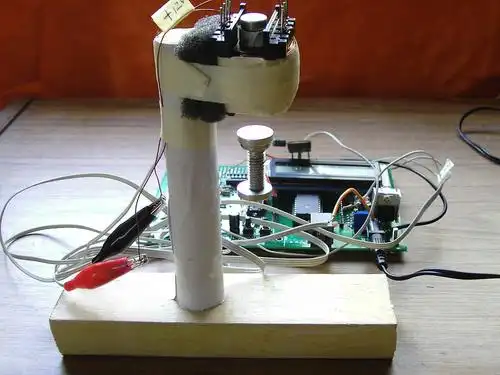 我的pwm控制的上拉式磁悬浮实验