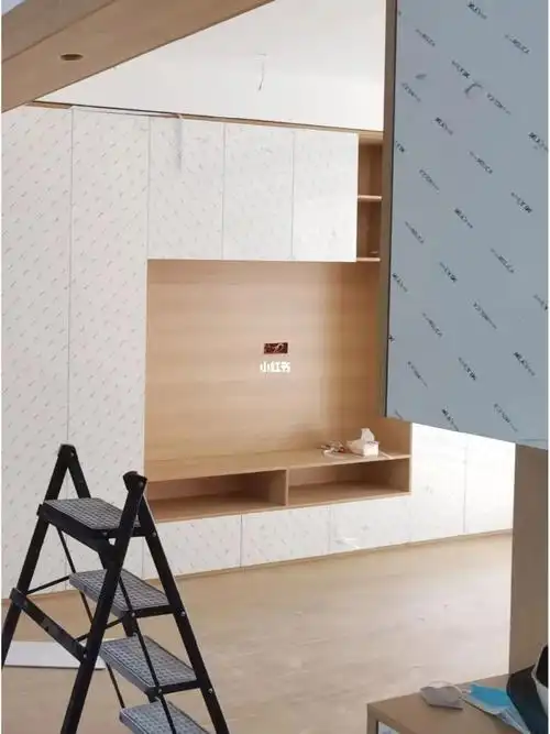 满墙电视柜,师傅不给装电视伸缩支架