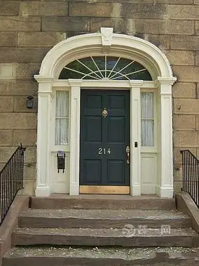 经典与开朗两相宜别墅门头装修设计效果图