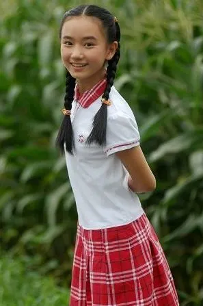 而《春天后母心》这部剧就是真正意义上让叶子大红的一部剧,可以说在