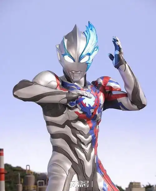 布莱泽奥特曼官方皮套新特写凶狠又帅气越看越像银河初升捷德