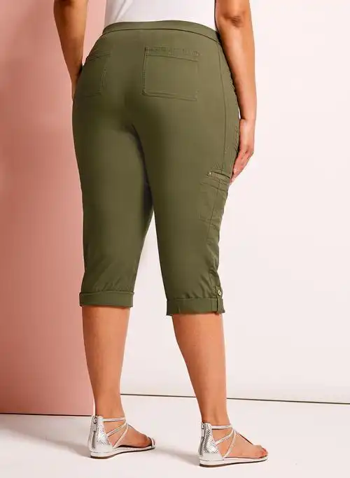 modern fit capri cargo pants