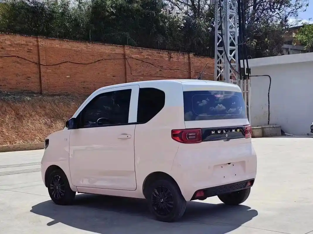 五菱mini精品代步小车 22年1月上牌,五菱宏光mini马卡龙臻享款 磷酸铁