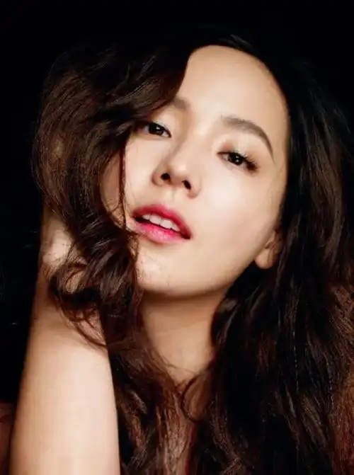 柳真甜美可爱温婉迷人