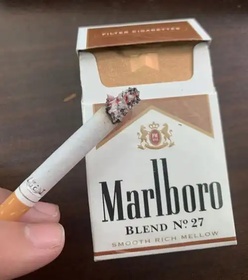 【图】万宝路(27号混合)美税版香烟