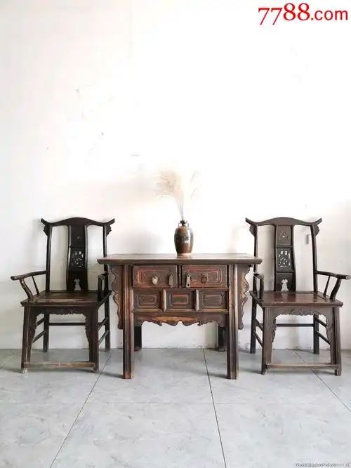 清代榆木桌椅三件套全品