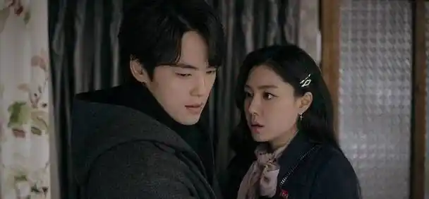 《爱的迫降》大结局剧照,路透玄彬孙艺珍离别,官方发布好消息!