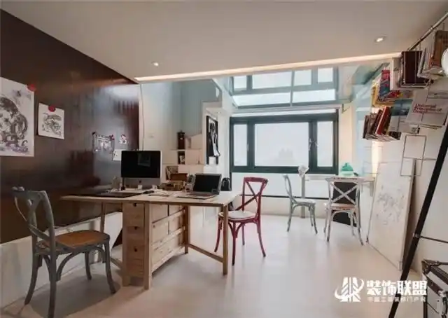 小面积工作室创意装修效果图