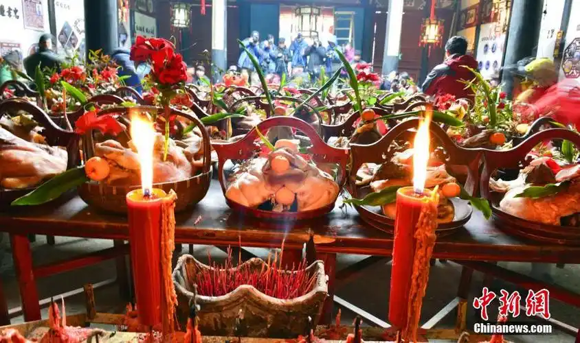 浙江淳安:"猪头大赛"祭朱熹