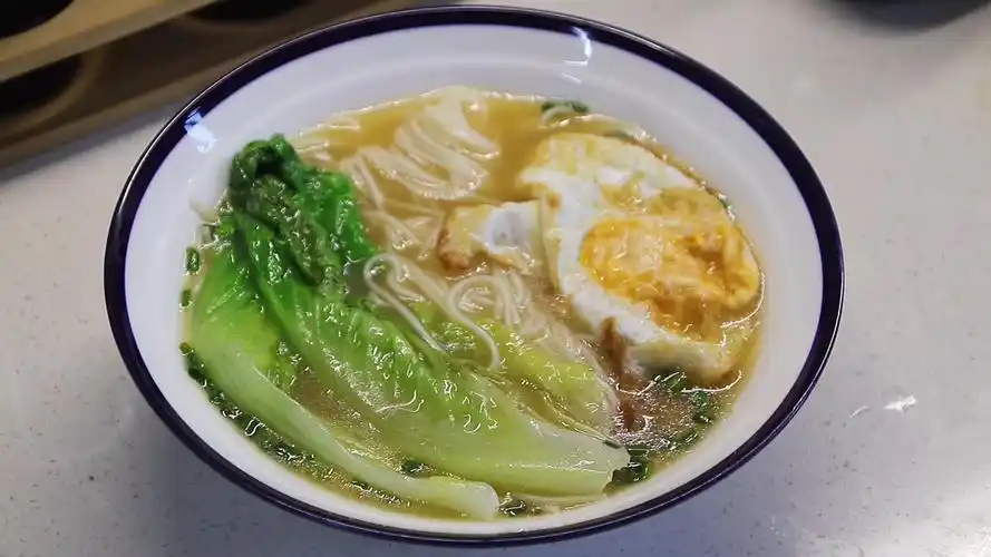 煮面条水开下锅还是凉水下锅煮面条应该冷水下锅还是热水下锅