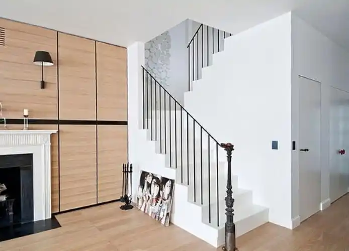 简欧风格创意复式楼实木楼梯效果图_装信通网家居百科