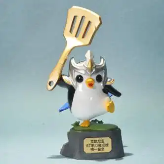 澳颜莱金铲铲lol云顶之弈金铲铲之战模型生日礼物 企鹅雕像金铲c 礼盒