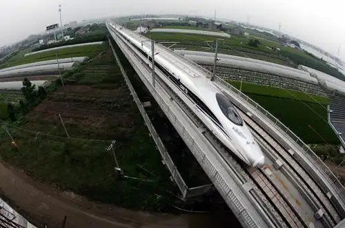 沪杭高铁创世界新纪录 最高416.6km/h