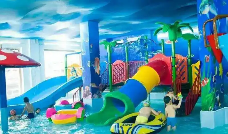 冬天玩水不是问题,思普瑞德儿童水上乐园四季恒温,随时欢迎您来嗨!