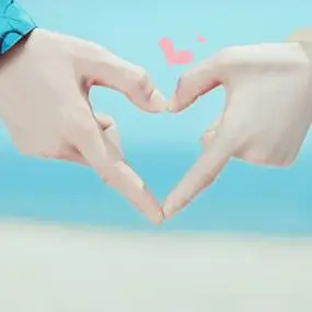 幸福情侣的约我们手牵手走完一辈子 你永远是我最爱的 小清新微信图像