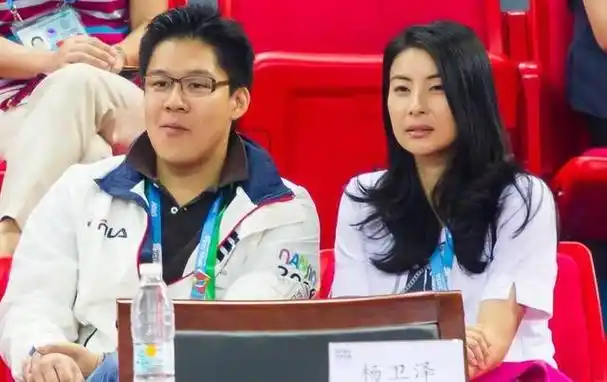 "跳水皇后"郭晶晶为何不嫁长相帅气的田亮,而选择钟情