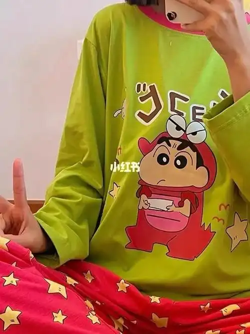 炒鸡可爱的五岁蜡笔小新啊钟爱各种cosplay的野原新之助啊!