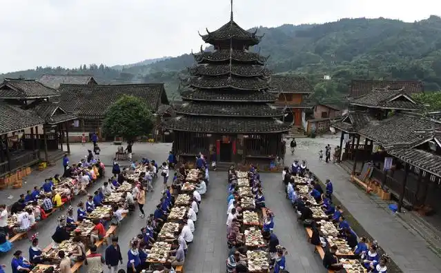 广西三江程阳八寨侗族百家宴.