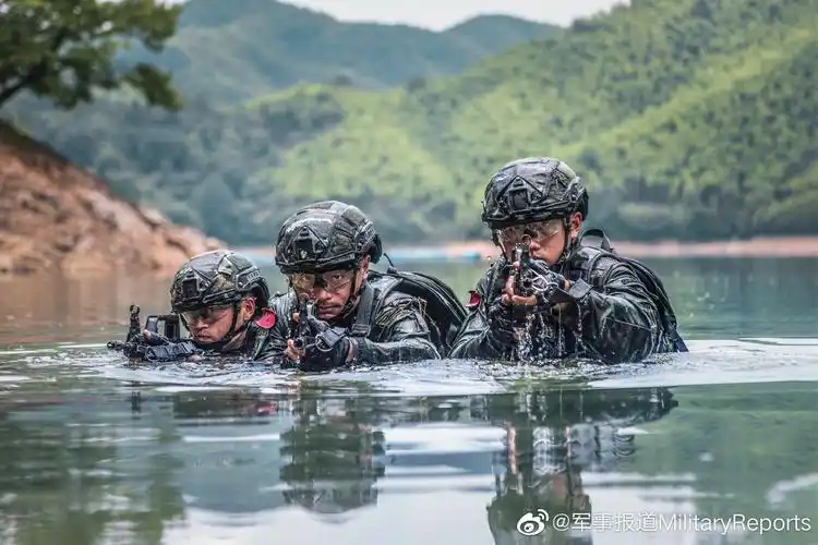 多图直击武警第二机动总队实战化训练场