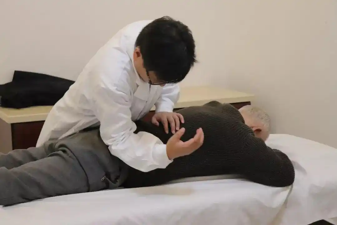 产后腰痛尿失禁崇华中医街中医骨科专家王明杰指出罪魁祸首就是